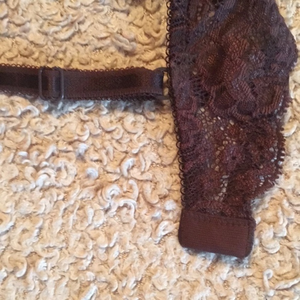 34C VICTORIA’S SECRET Bra - Picture 6 of 8